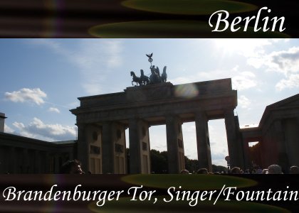 SoundScenes - Atmo-Germany - Berlin, Brandenburger Tor, Singer and Fountains